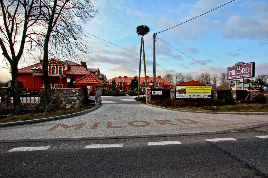 Hotel Milord Pułtusk Exterior photo